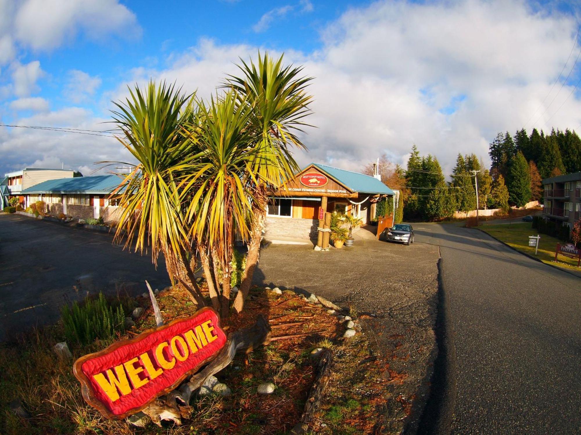 West Coast Motel On The Harbour Ucluelet Extérieur photo